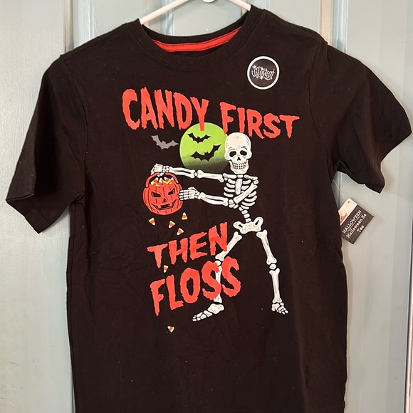 Boys glow in the dark Halloween shirt - Picture 1 of 4
